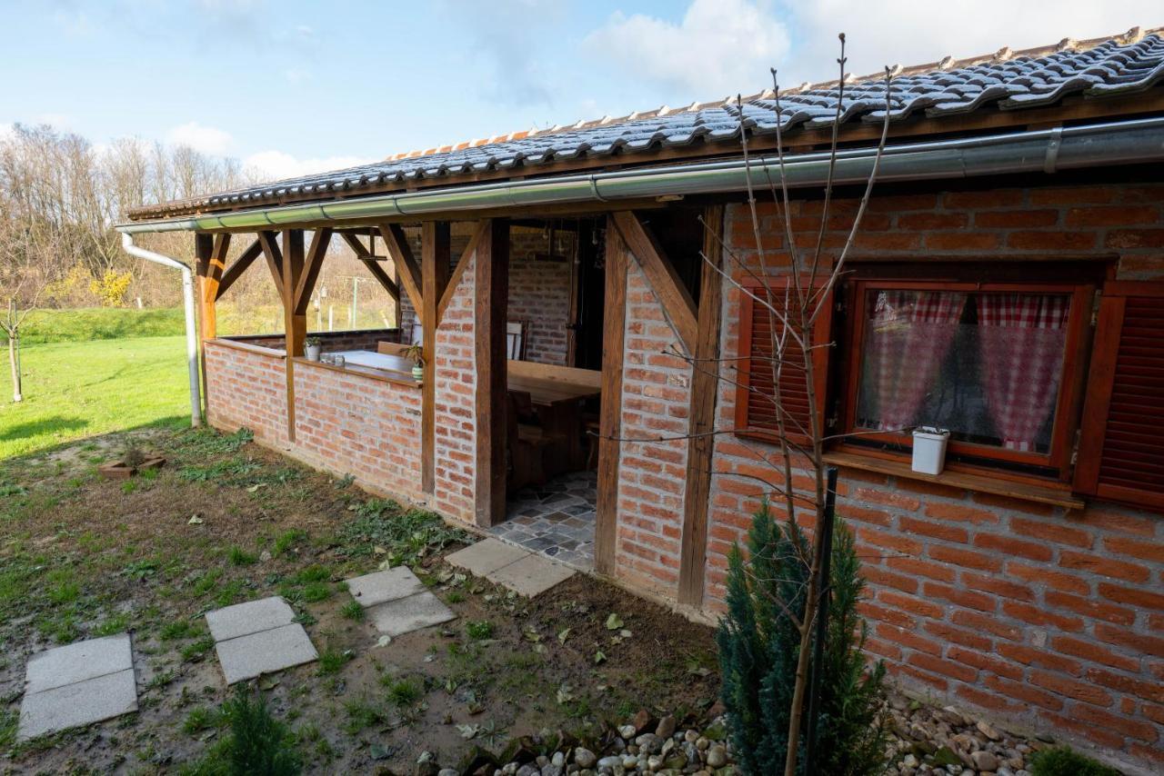 Studio Apartmani "Stimac" Garesnica Buitenkant foto