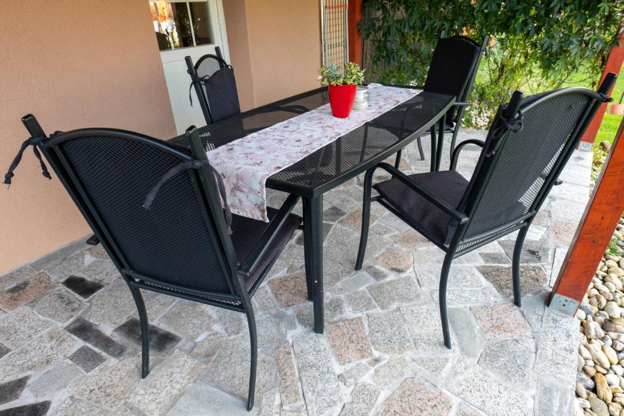 Studio Apartmani "Stimac" Garesnica Buitenkant foto