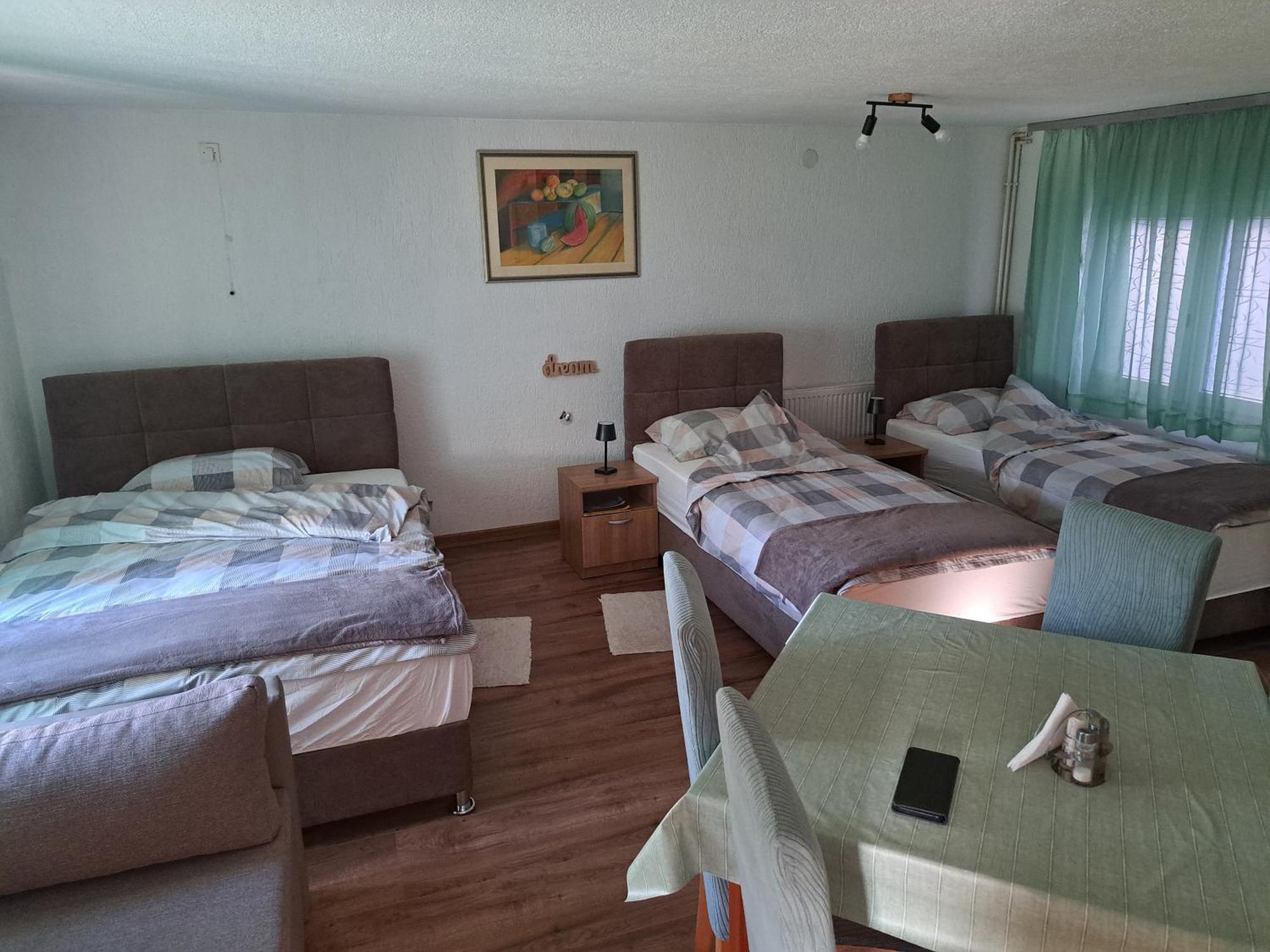 Studio Apartmani "Stimac" Garesnica Buitenkant foto
